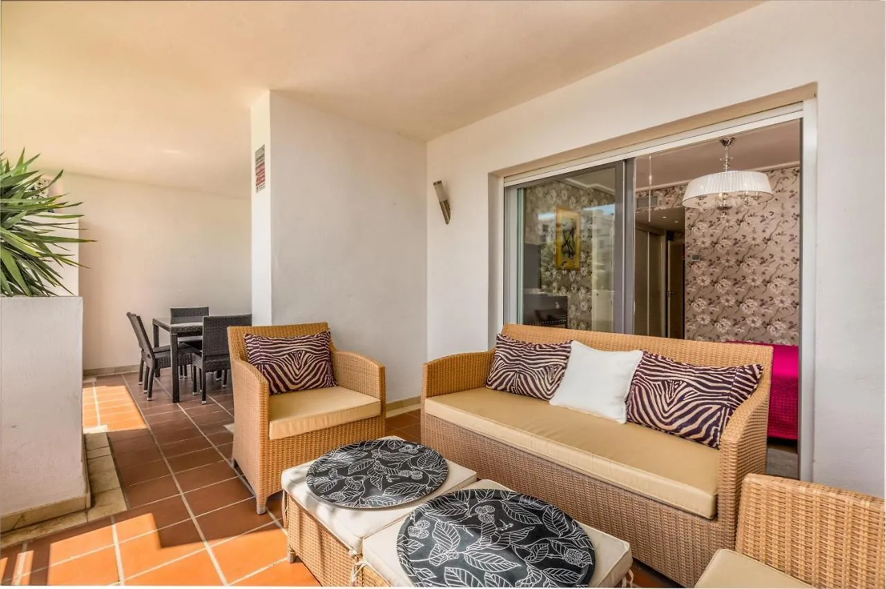 2 Bedroom With Pool In The Heart Of Puerto Banus Marbella