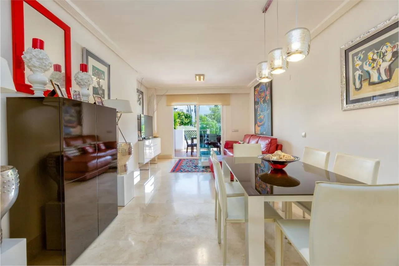 2 Bedroom With Pool In The Heart Of Puerto Banus Marbella Apartment