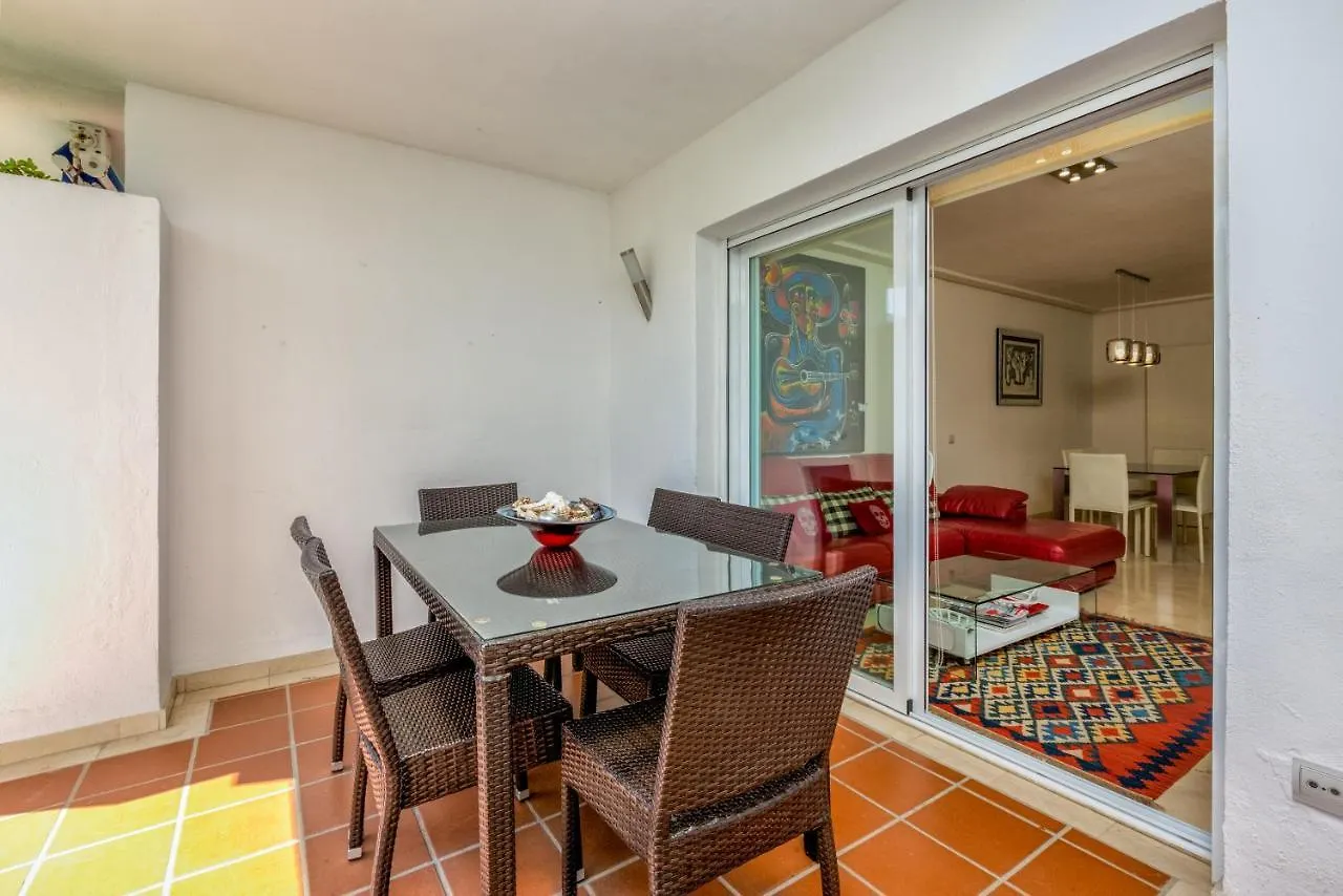 2 Bedroom With Pool In The Heart Of Puerto Banus Marbella
