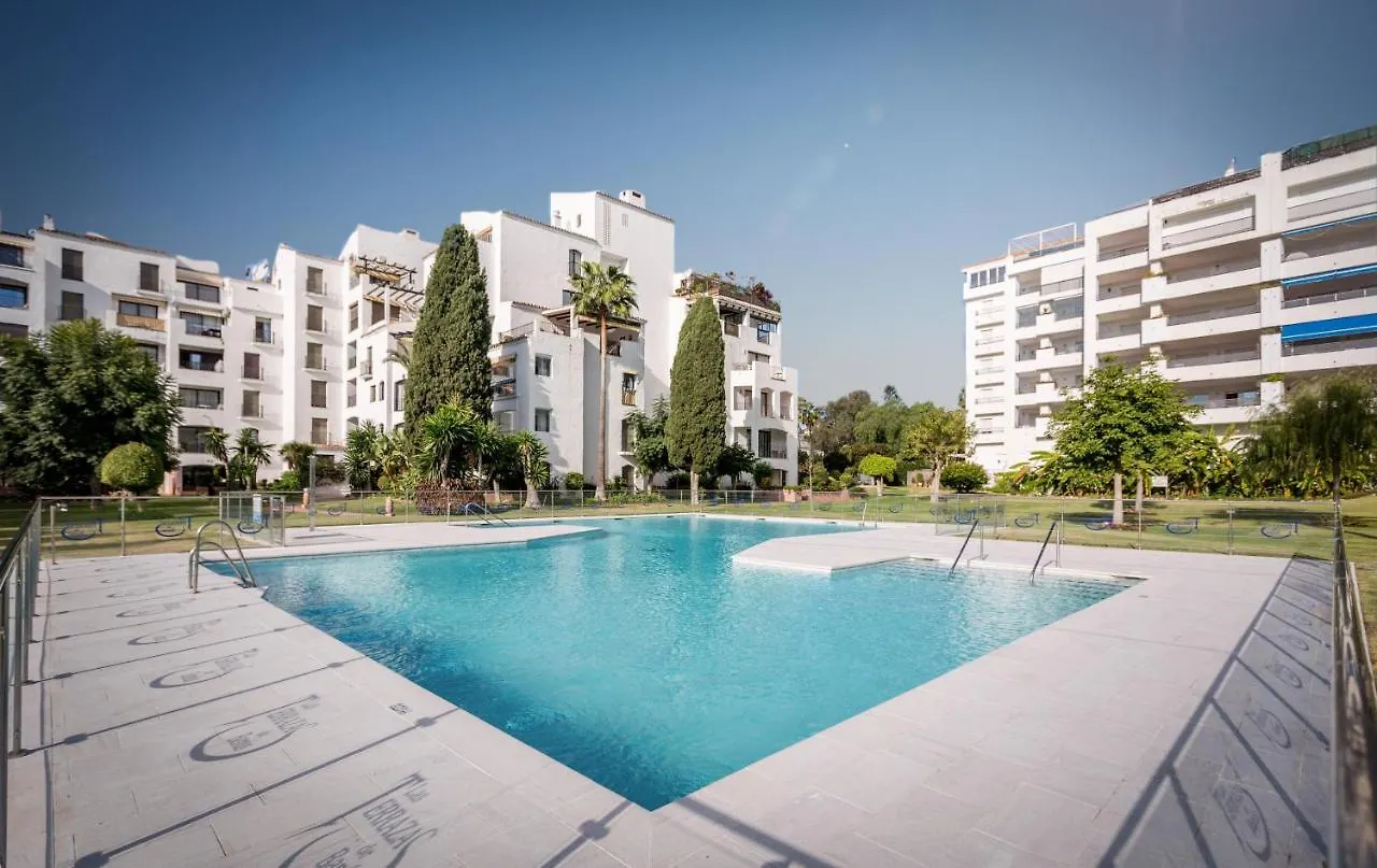 2 Bedroom With Pool In The Heart Of Puerto Banus Marbella 0*,