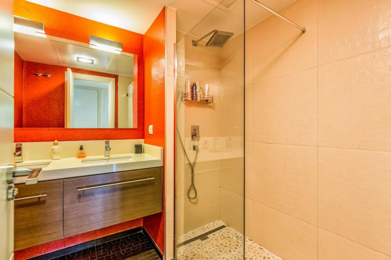 Apartment 2 Bedroom With Pool In The Heart Of Puerto Banus Marbella Spain