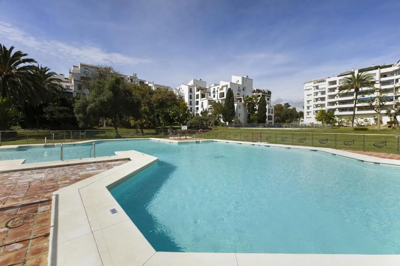 2 Bedroom With Pool In The Heart Of Puerto Banus Marbella